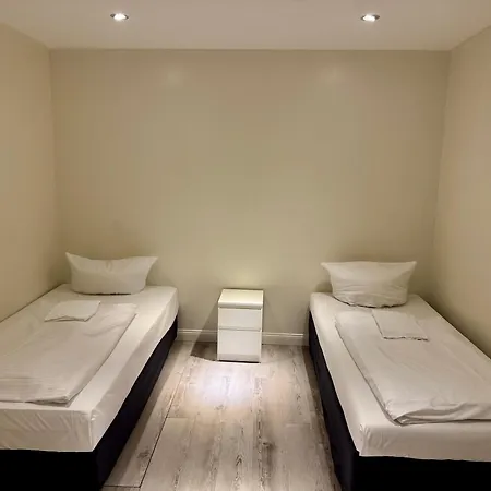 Bismarck Mainhouse * 뒤셀도르프